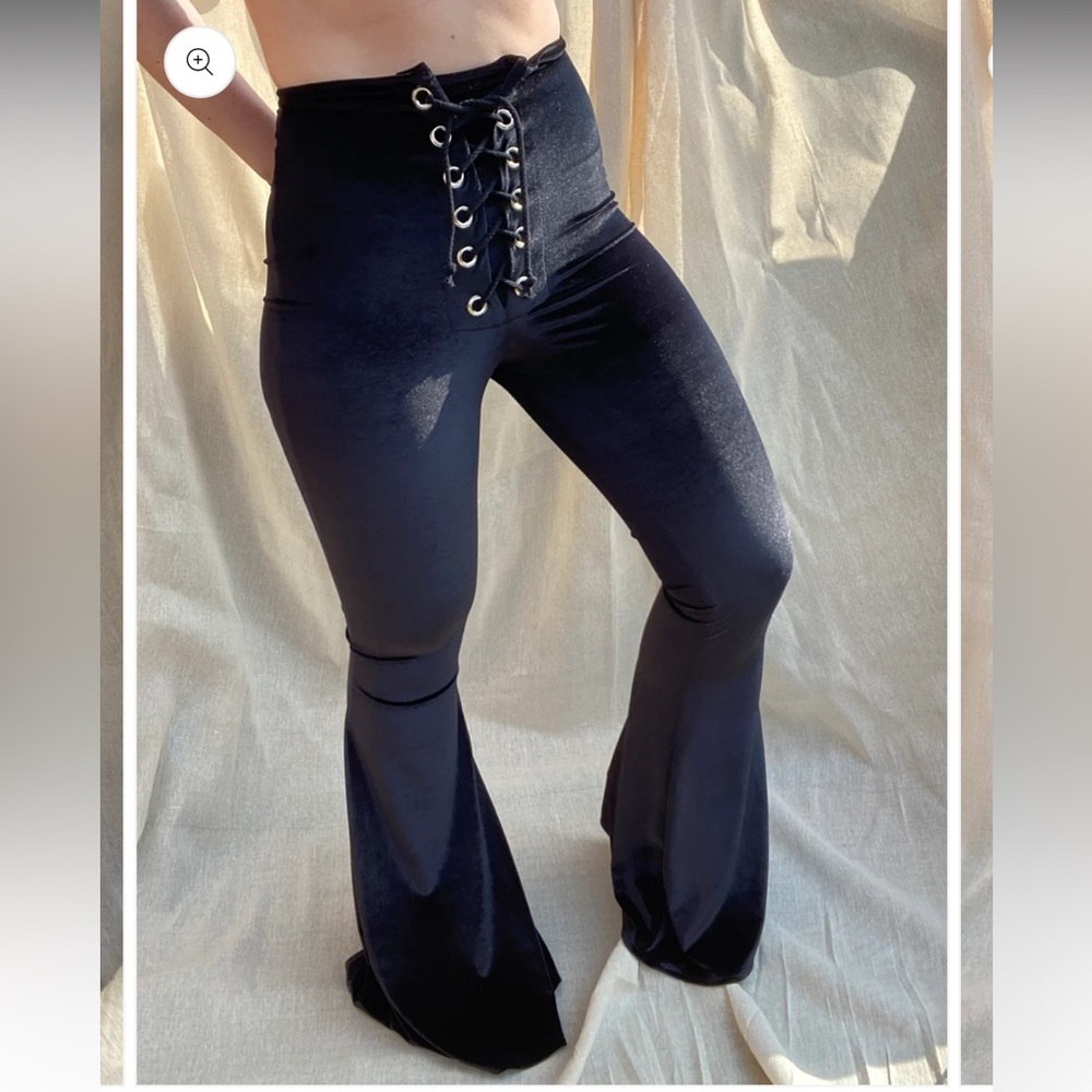MXCI Stevie Flared Pants Black Velvet